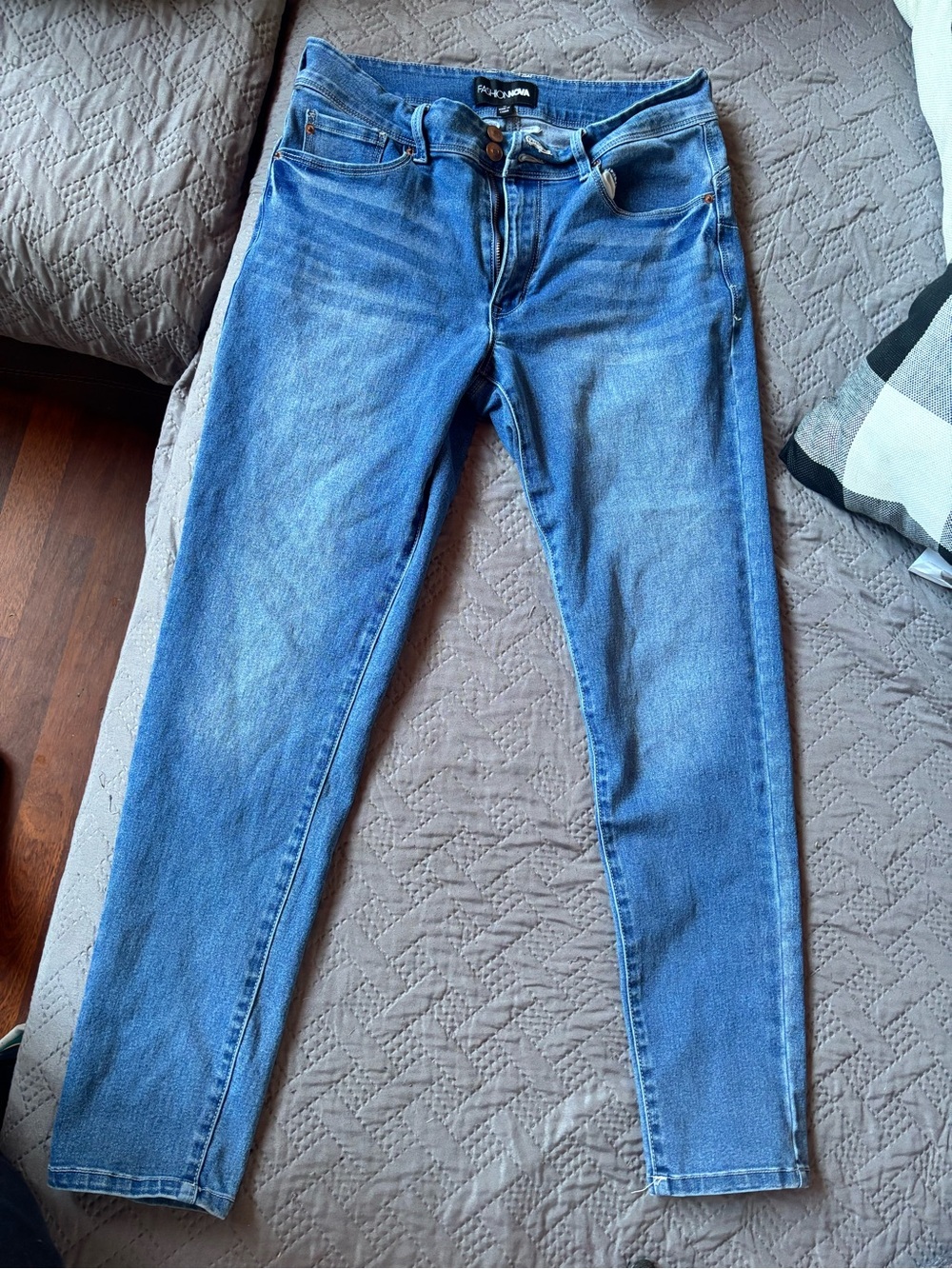 Fashion Nova Light Blue Skinny Jeans - Women